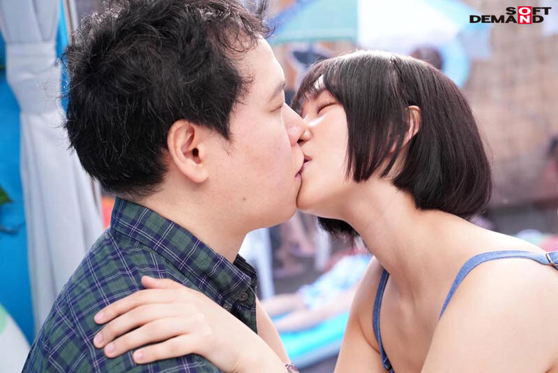 真夏の海水浴場で見つけたショートカットの似合う水着美少女が 童貞くんを赤面筆おろし のはずが…実は絶倫AV男優で失禁・痙攣お構いなし何度イっても止まらない激ピストンで無許可中出し！｜（1sdmm00144）マジックミラー号 2023年8月発売