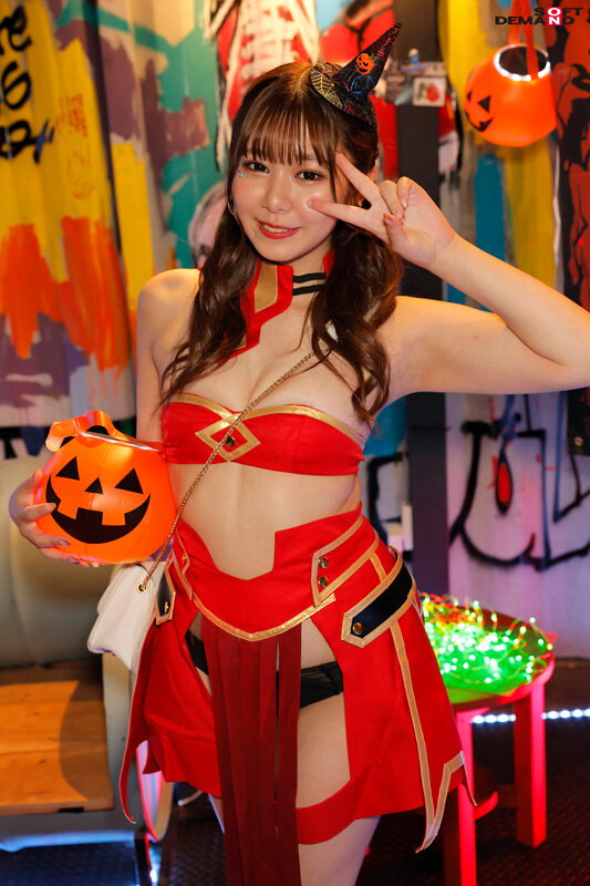 逆転マジックミラー号 おかげさまでパート10 渋谷ハロウィン編 「コスプレ女子たちのSEXをナマで見たくないですか？」大人数に見られているとは知らずに激イキ姿を大胆に披露！ シリーズ最多5名の素人娘が乗車しちゃいました！｜（1sdmm00148）逆転マジックミラー号 2023年10月発売