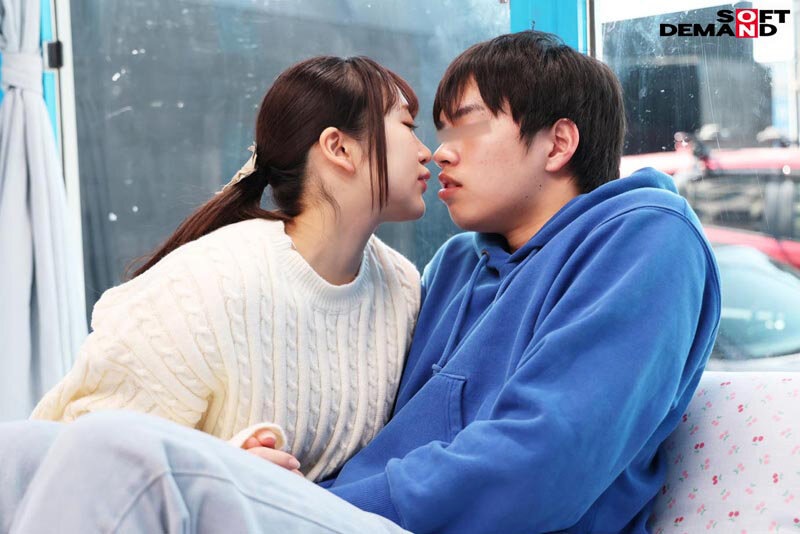 「童貞くんのオナニーのお手伝いしてくれませんか…」街中で声をかけた母性溢れる優しい巨乳女子大生が童貞くんを赤面筆おろし！｜（1sdmm00177）マジックミラー号 2024年7月発売