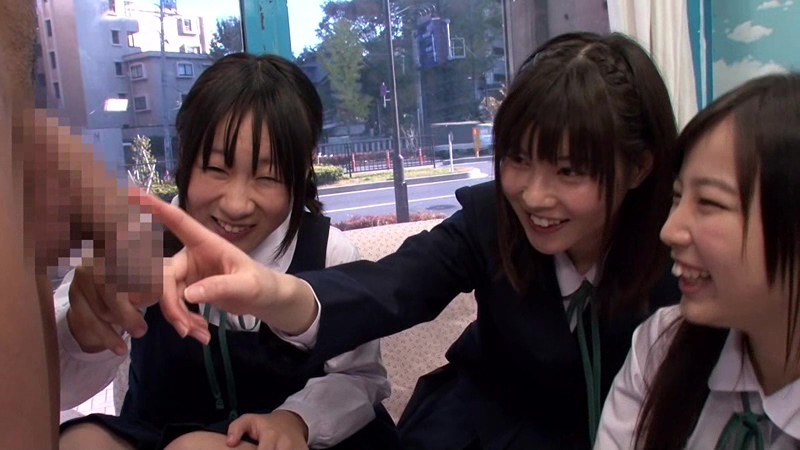 修学旅行生がマジックミラー号でデカチン初体験 大人のズル剥けチ○ポをみんなで測って、起たせて、恥ずかしいけど大興奮！…では終わらず自由行動中にセックスしちゃう女の子も！先生には内緒◆｜（1sdmu00051）マジックミラー号 2014年3月発売