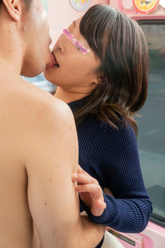 顔出し解禁！！マジックミラー便 全員38歳over！年齢を感じさせない美しい人妻さん 初めての公開ディープキス編 vol.06 10人全員SEXスペシャル！！若い男子との濃厚接吻で久しぶりに熱くトロけてしまったオマ○コは青年の硬いデカチ○ポが欲しくてたまらない！！in白金＆銀座｜（dvdms00539）マジックミラー便（MM便） 2020年5月発売