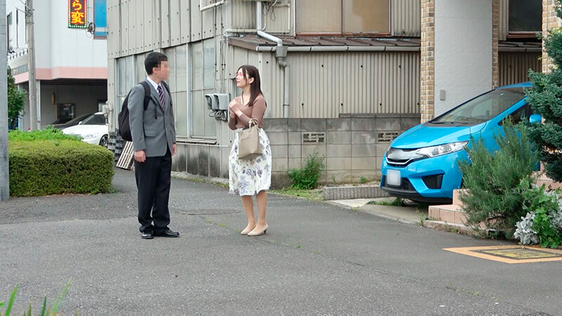 顔出しMM号 美人妻限定 ザ・マジックミラー 仲良しママ友対抗！童貞逆ナンパ射精バトル！！ 2 出会ったばかりの年下童貞を人妻が恥じらいながらも手コキ・オナホコキ・フェラ！筆おろし中出し！！｜（dvmm00020）ザ・マジックミラー（MM号） 2023年9月発売