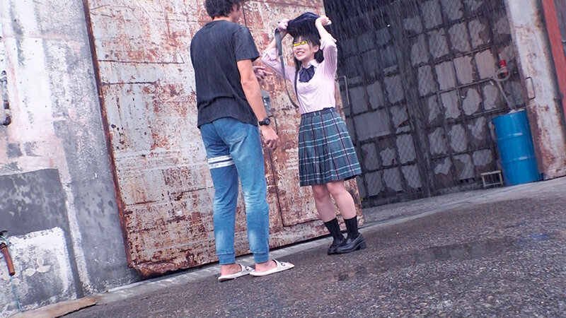 緊急出動！！マジックミラー便【ゲリラ豪雨】透けブラ制服女子を狙え！ずぶ濡れオマ○コに熱々デカチン素股→ヌルっと生挿入→全員中出し！！｜（dvmm00094）マジックミラー便（MM便） 2024年5月発売