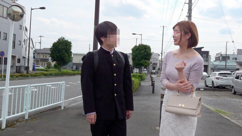 顔出しMM号 美人妻限定 ザ・マジックミラー 仲良しママ友対抗！童貞逆ナンパ射精バトル！！ 4 出会ったばかりの年下童貞を人妻が恥じらいながらも手コキ・オナホコキ・フェラ！筆おろし中出し！！｜（dvmm00185）ザ・マジックミラー（MM号） 2025年1月発売