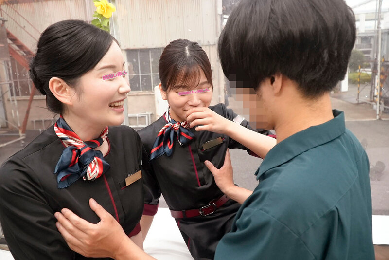 顔出しMM号 身長170cm以上限定 ザ・マジックミラー 美脚キャビンアテンダント2人組が初めての逆3P童貞筆おろし！悶える童貞くんに痴女心が芽生えた高身長CAたちのチ○ポ奪いあいハーレム3P！黒パンストオマ○コで精子を搾り取る連続W生中出し！｜ザ・マジックミラー（MM号） 2025年1月発売