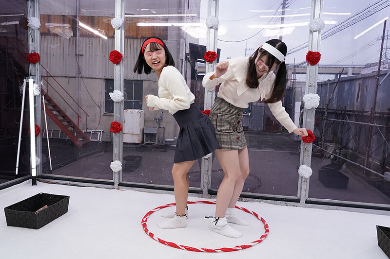 親友同士の女子大生対決！MM号大運動会 inザ・マジックミラー 【デカ尻相撲/オマ○コ綱引き/顔騎騎馬戦/金○転がし/膣ウェイトリフティング/お口だけでコンドーム装着競走】負ければ親友の前で公開デカチン即ハメ！｜（dvmm00234）ザ・マジックミラー（MM号） 2025年5月発売