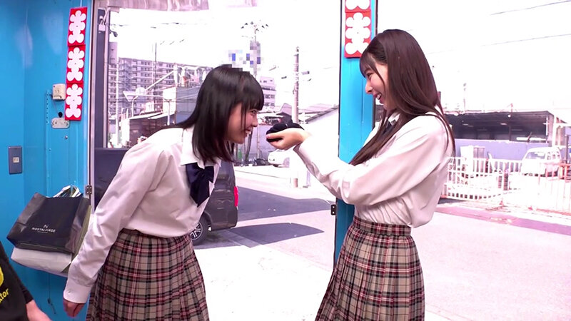 東京で修学旅行を楽しむ田舎J○と勝ったらその場でお土産代10万円！負けたら即ハメ中出しの野球拳勝負！キツキツウブマンにデカチン挿入目指して、ヨヨイのヨイ～♪撮って出しマジックミラー号茨城県代表はる・みお編｜（1totte00173）撮って出し！マジックミラー号 2024年4月発売