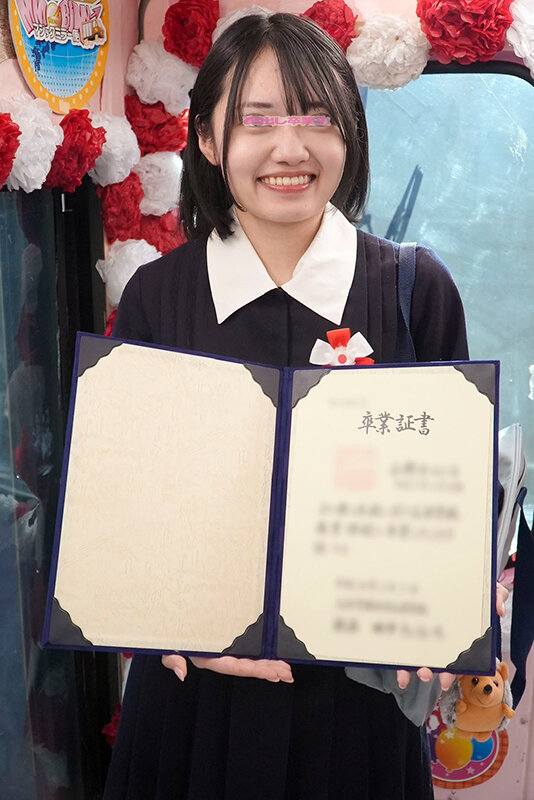 マジックミラー便 3分前まで女子○校生！～2026年～卒業式直後に初めての素股編 顔出し解禁！総勢15人全員SEXスペシャル！ギンギンに勃起したち○ぽを赤面まんコキ！恥じらいながらも濡れてしまった10代うぶオマ○コにヌルっと挿入で激イキ絶頂！！2枚組10時間！！｜学生服 MM号動画（dvmm00393） 2026年5月発売