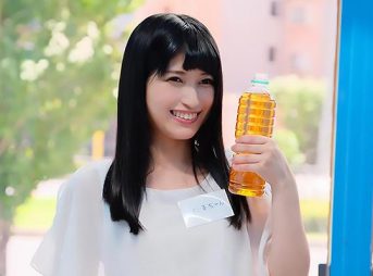 【ミラー号】超絶可愛いチアガールが処女男おチンコを素股！ヌルッと挿入して筆下ろしセックス