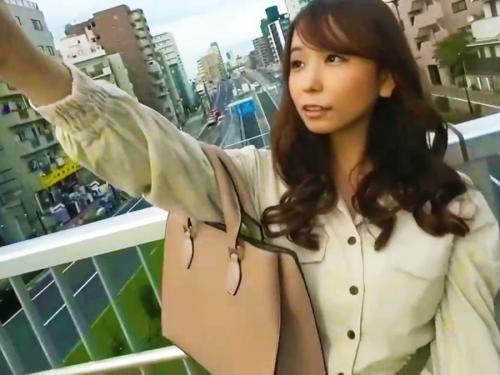 ＜個人撮影＞SNS映えする為に女子大生がミラー号で超SSS級の幼い娘をハメ撮りｗ＜素人NTRモデル＞