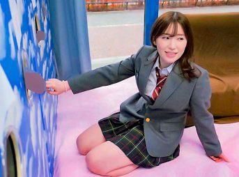 【ＪＫ交尾×ＭＭ号】彼氏のオチンポ当てるのに他人のオチンポをしゃぶるＪＫ！バツゲームで彼氏そばにいるのにＮＴＲ交尾！