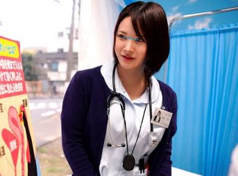 マジックM号！素人ナンパ「ごめんなさいぃ♡」脱がすとすげぇ！スレンダーデカぱい巨乳美女ナースが尻穴責めで謝罪しながらイキ潮アクメ！