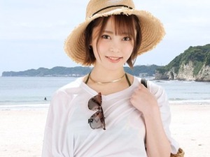 【逆転ミラー号】笑顔が可愛い25歳の水着OLお姉さん！色白巨乳のスケベボディで外から中が丸見えとは知らずマジックミラー便内SEX！