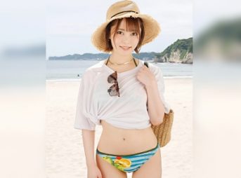 【逆転ミラー便】デカぱい水着美女が大胆セックス！外からは行為が丸見え状態で野郎の無料オカズにされてしまう