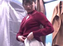 【奥さんナンパ】声を掛けられた黒髪の奥様！案内されたマジックミラー便で30歳の奥さんがアナルにアロマオイル注入され浣腸！
