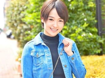 〈ミラー号〉もうフラフラだけどなんとか立ちバックして激しいピストンくらう女の子！最後はたっぷり種付けされる