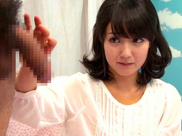 【素人ナンパ×ミラー号】清楚な美女が童貞オオチンコ目の前にしてテレながらご奉仕フェラ！欲情したオおおまんこにズボズボ膣内ザーメン発射！