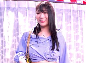 ［ﾏｼﾞｯｸﾐﾗｰ号］素人ナンパ‼『30万円欲しいな～ｗ』ビキニ女の子大生（21）が野球拳に負けて即ハメ膣内イク❤