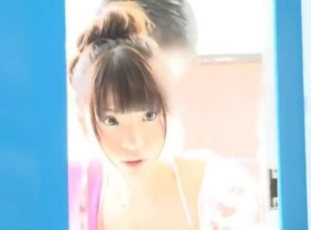 《素人企画》「あん♥ナマはやばいよぉ♥」海でゲットしたスレンダー美乳おっぱいJDが素股エステで発情し友達と膣内発射交尾ｗ