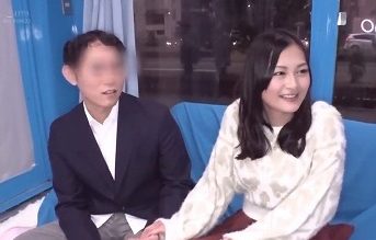 【マジックミラー号】【おちんぽすごく硬いです】むっちり爆乳奥様をナンパして搭乗カーエッチ他人棒をフェラチオ
