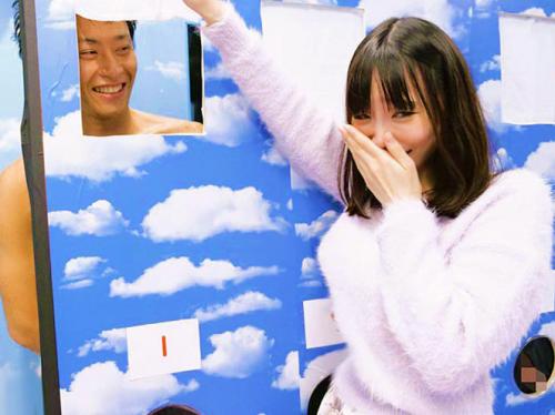 ＜ミラー号＞「やだぁ、イヤン…違う人のチンポだった///」彼チン不正解なロリ彼女を待つ子作り中出しｗ＜素人NTRナンパ＞