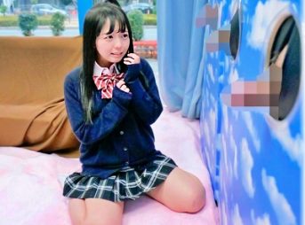 【マジックミラー号】罰ゲームはNTR！彼氏チンコを当てるはずがまさかの失敗で他人棒でハメハメされちゃう女学生彼女