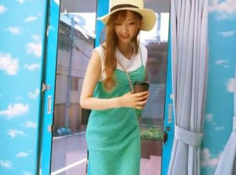 【マジックミラー号】超スリム体型で圧倒的美女な人妻を人妻ナンパ！雑誌モデル募集中の建前でコンドーム無しナカダシｗ【素人NTR】