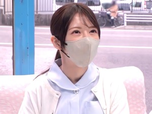 【MM号】美容クリニックで働く看護婦さん！手コキをした25歳のおアネちゃんさんがおちんこをフェラ！【一般人ナンパ】