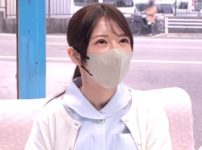 【ミラー号】声を掛けられたお姉ちゃんさんがミラー号へ！美容クリニックに勤務するナースがフェラ！【素人ナンパ】