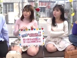【ミラー号】「えっ//中に出た？//」2組の大学生ｶｯﾌﾟﾙ！恋人をチェンジして脱衣ツイスターゲーム！【素人ナンパ】